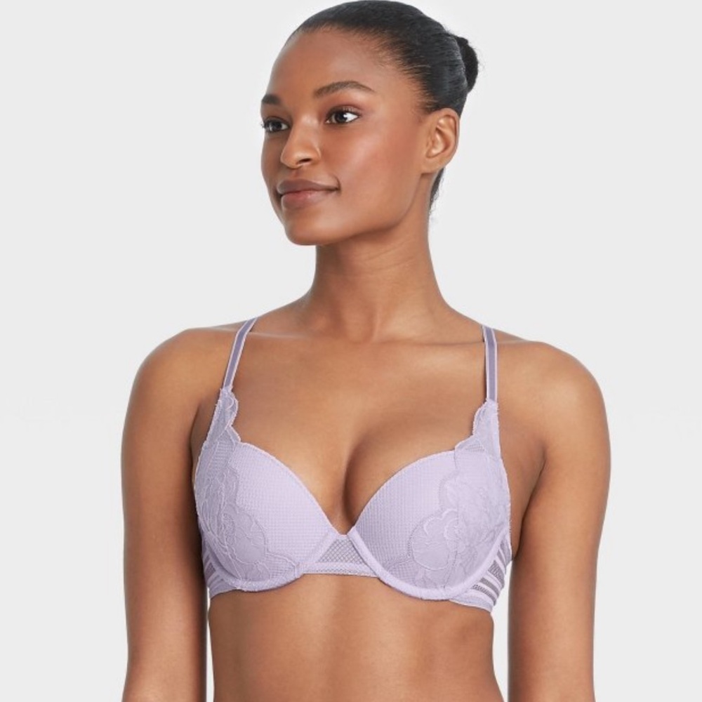 Woman’s High Apex Push-Up Bra- Violet 36A